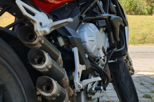 Mv agusta brutale 800
