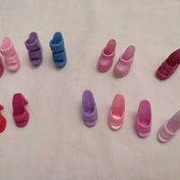 lotto scarpe spaiate Barbie 