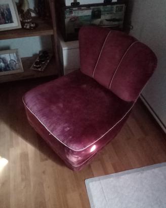 poltroncina e sgabelli