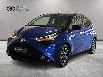 Toyota Aygo 1.0 x-clusiv 5p