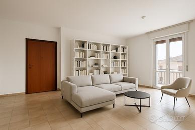 Appartamento con garage, zona Colle Paradiso