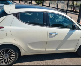 Lancia Ypsilon 2 serie gpl benzina