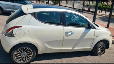 Lancia Ypsilon 2 serie gpl benzina