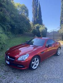 Slk 200 wrappato rosso metallizzato
