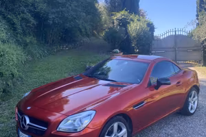 Slk 200 wrappato rosso metallizzato