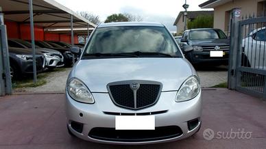 Lancia Ypsilon 1.3 MJT 90 CV Platino