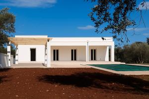 Villa con piscina in C.da Boccadoro