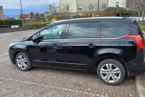 Peugeot 5008 7 posti 2012 disel euro 5B, 182.00 km