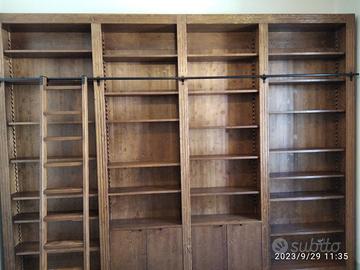 libreria con scala ante e ripiani in abete lucidat