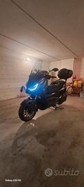 Yamaha X-max 400