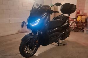 Yamaha X-max 400