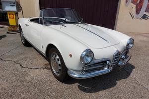 Alfa Romeo Giulietta Spider 1300 del 1960 (la seco