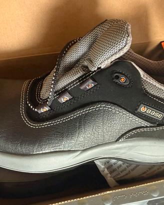 Scarpe antinfortunistiche 44 nuove