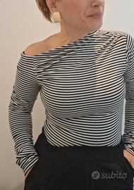 Maglia moda con scollo nella spalla 
