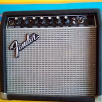 AMPLIFICATORE FENDER FRONTMAN 15R