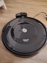 iRobot Roomba Robot Aspirapolvere con base