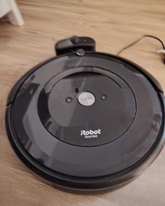 iRobot Roomba Robot Aspirapolvere con base