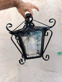 lanterna vintage in  ferro battuto 