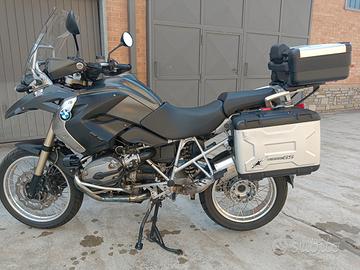 BMW R 1200 GS anno 2008 con tris valige 