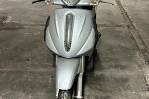 Piaggio Beverly 500