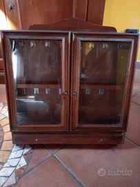 Mobiletto in legno portachiavi