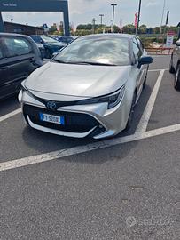 toyota corolla 2.0 h lounge my19-20