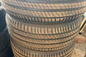 Gomme Michelin Primacy 4  235-55-18