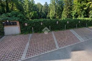 POSTO AUTO A REGGIO NELL'EMILIA