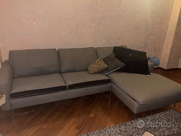 Divano 3 posti più 2 lampade