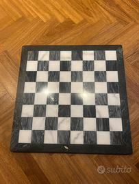scacchiera di marmo