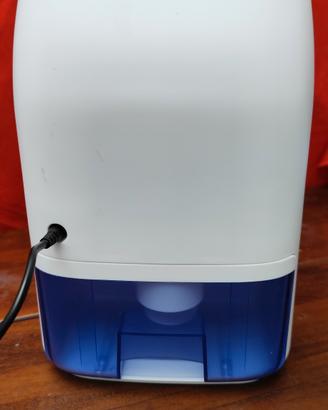 Deumidificatore nuovo con vaschetta