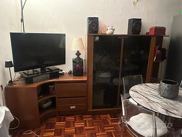 Mobile salotto angolare con credenza