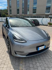 Tesla model y performance