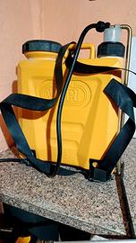 Pompa irroratrice a spalla