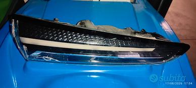 Faro led Renault Captur 2024 posteriore sinistro