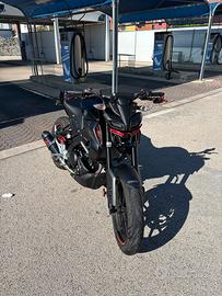 YAMAHA MT-125