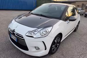 DS AUTOMOBILES DS 3 1.4 HDi 70 Just Black senza