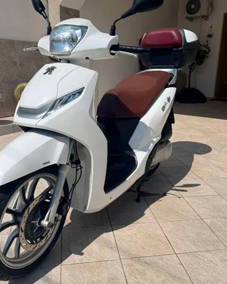 scooter Peugeot Belville 200