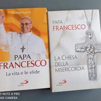 paio di libri su PAPA FRANCESCO