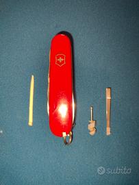 victorinox huntsman
