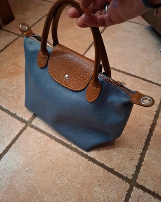 borsa nuova pelle blu chiaro e marrone con traco