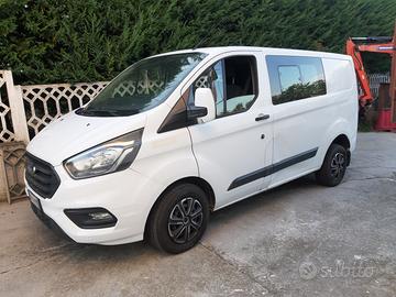 ford tranzit custom