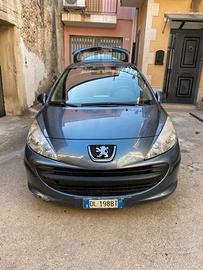 Peugeot 207 - 1.4 Diesel 70cv 3 porte neopatentati