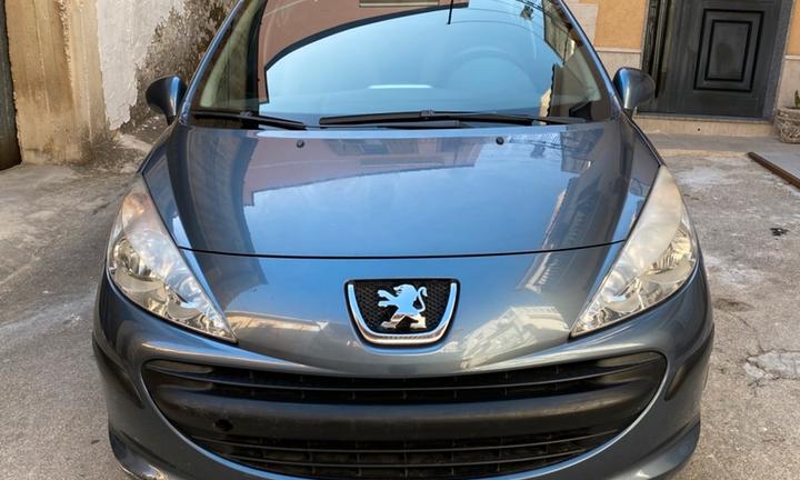 Peugeot 207 - 1.4 Diesel 70cv 3 porte neopatentati