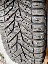gomme invernali più cerchi per Toyota Yar195/55/16
