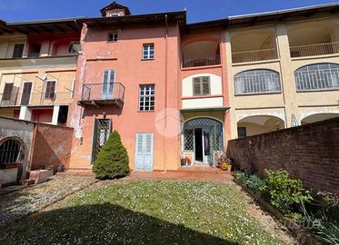 CASA SEMINDIPENDENTE A RONCO BIELLESE