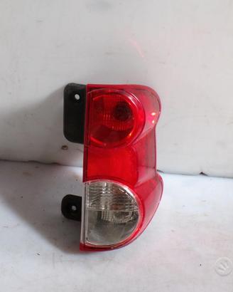 Fanale Posteriore Destro Nissan NV200 2013
