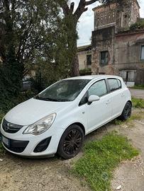Opel corsa anno 2012