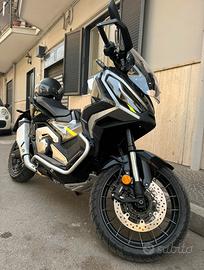 X-adv 750