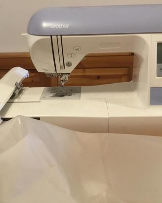 Ricamatrice Brother Innov-is 700E + softw + fili